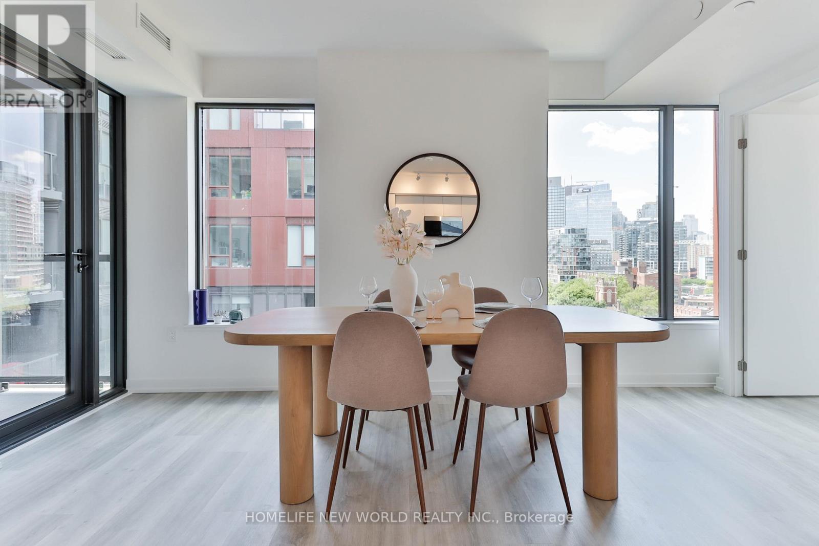 #1003 28 EASTERN AVENUE - 15
