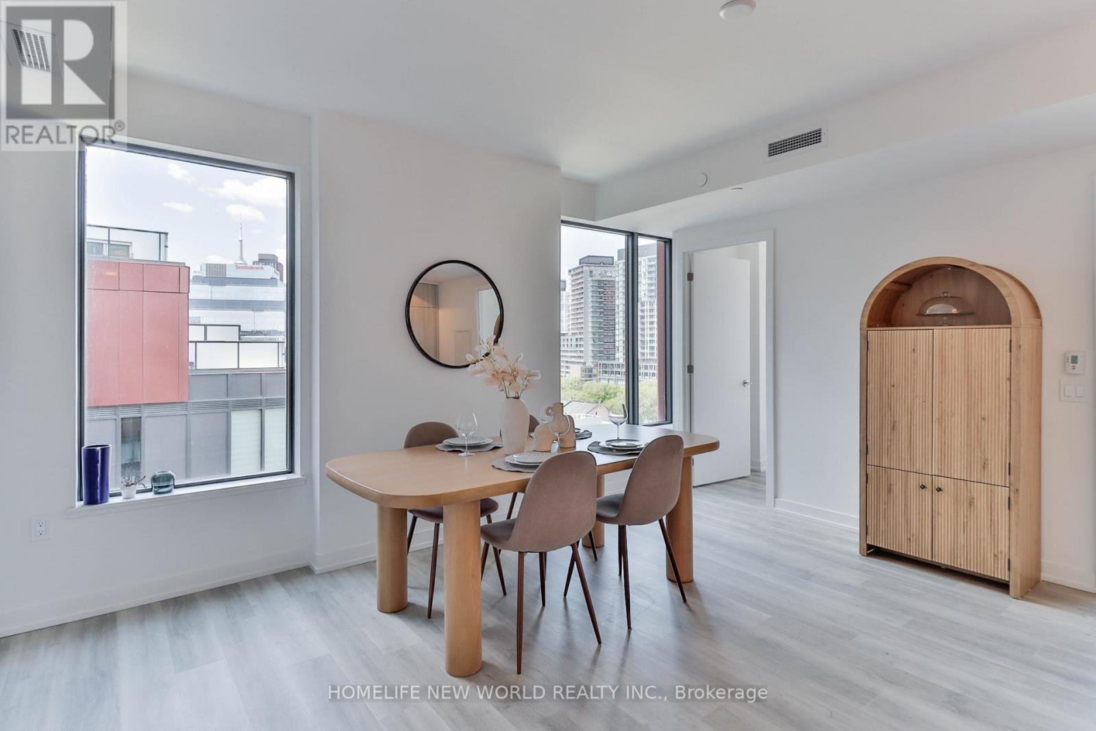 #1003 28 EASTERN AVENUE - 9