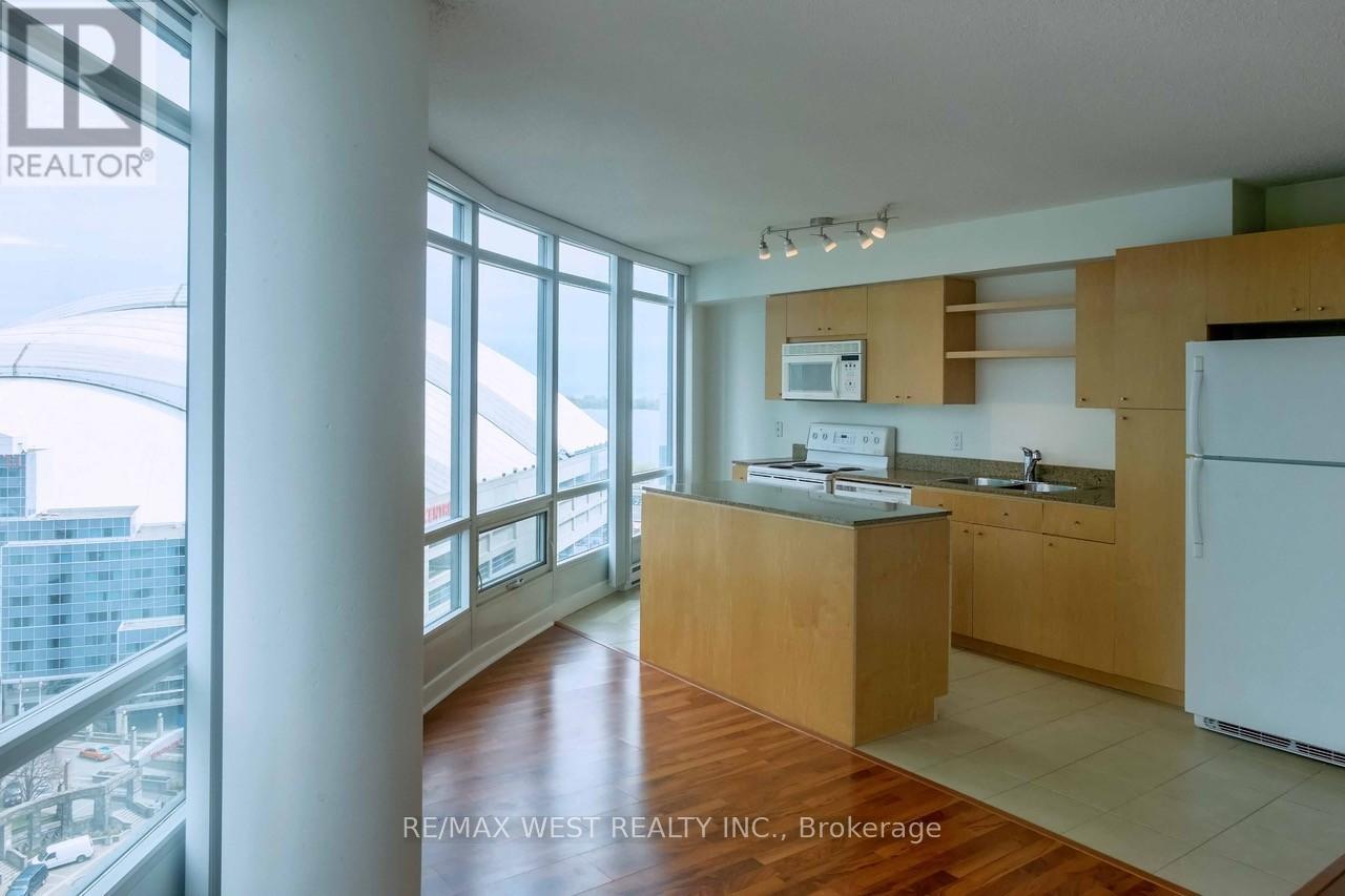 #2509 373 FRONT STREET - 15