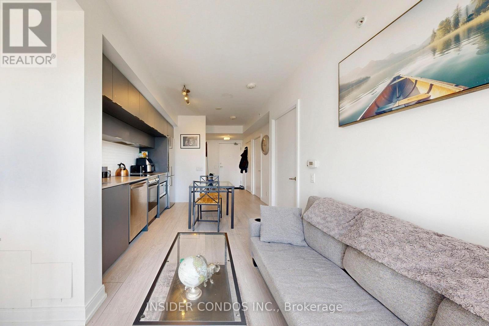 #807 181 DUNDAS STREET E - 17