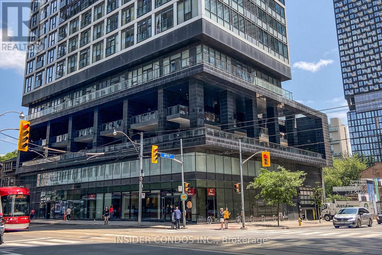 #807 181 DUNDAS STREET E - 8