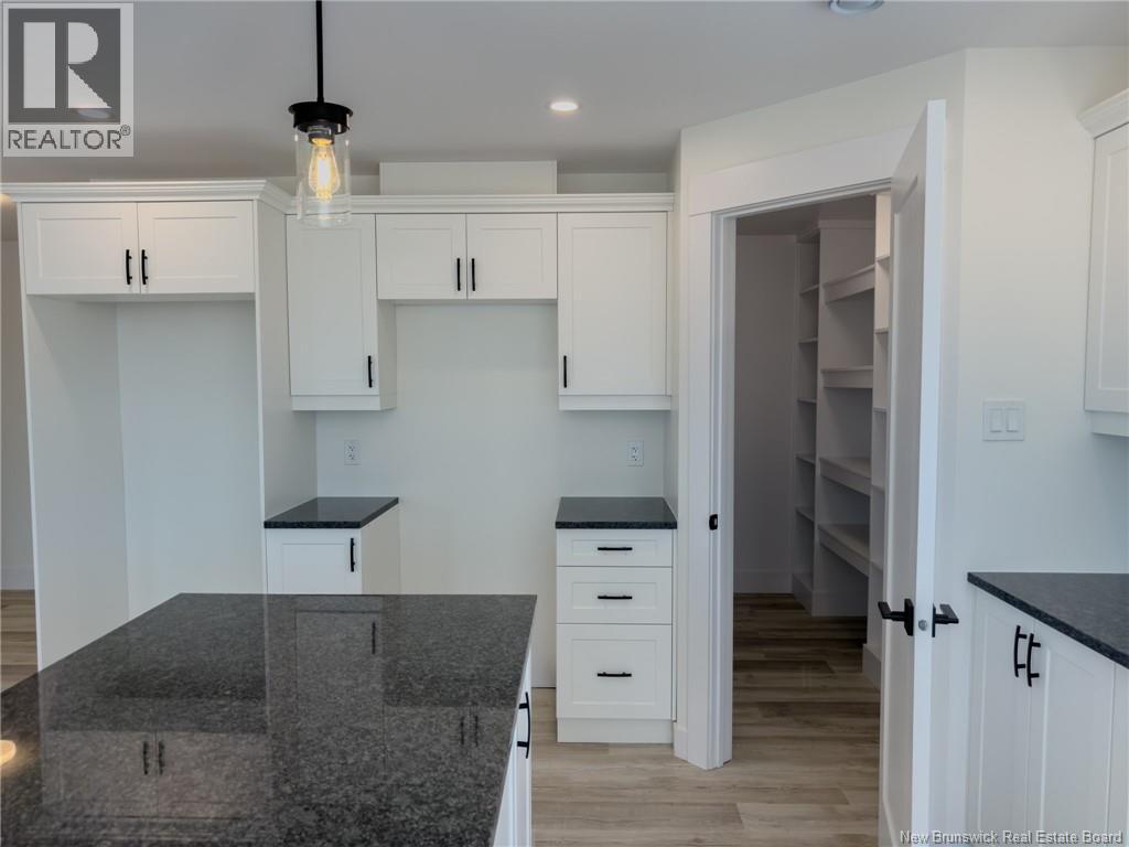 76 Squire Drive - 21