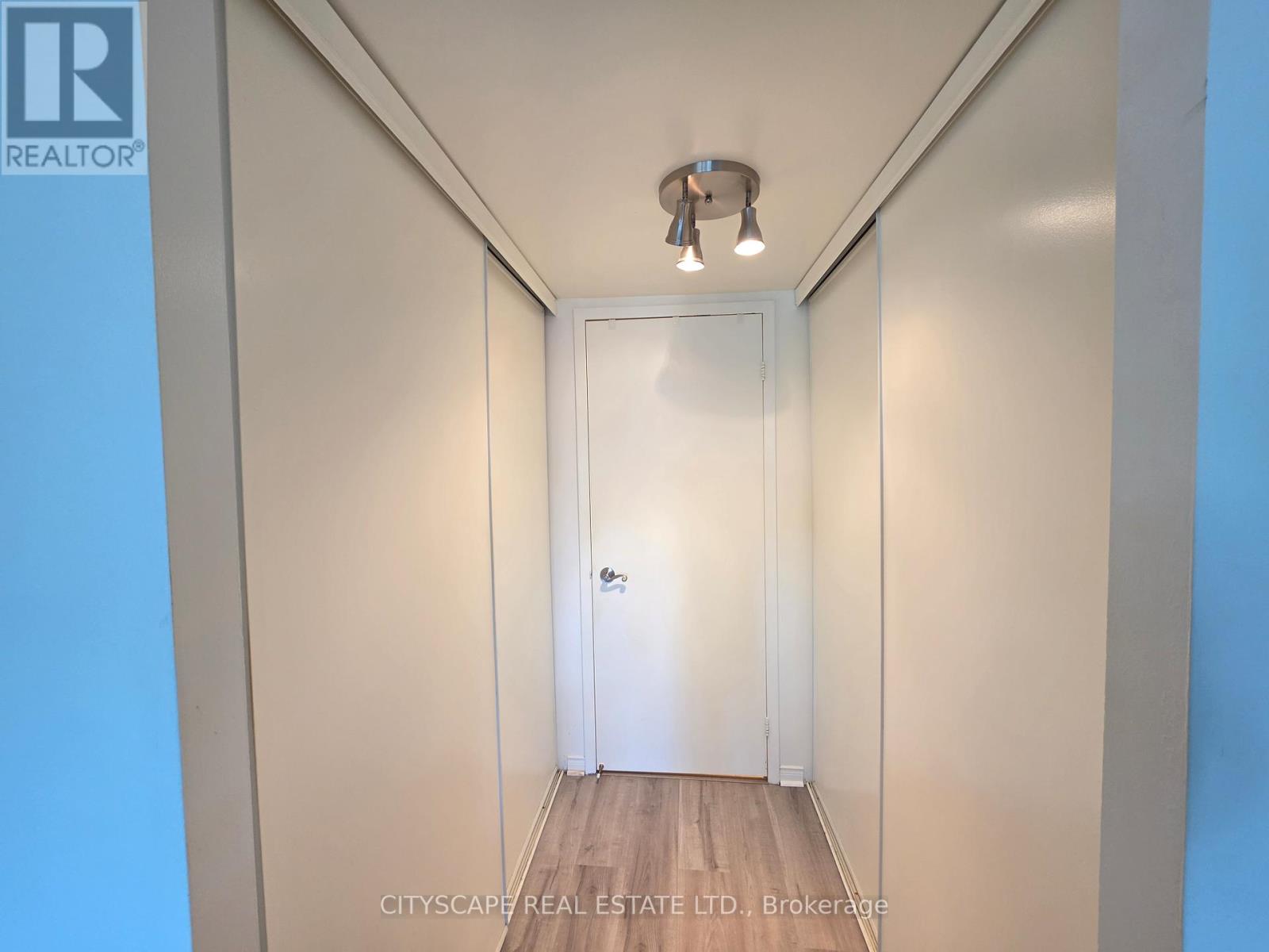 #502 90 DALE AVENUE - 13