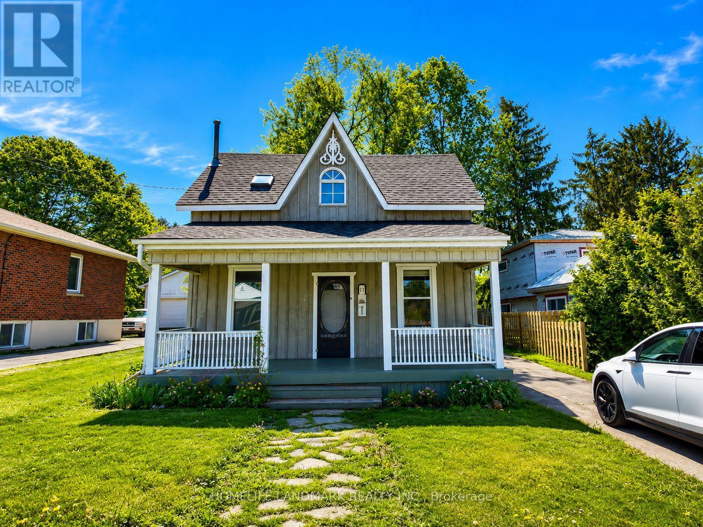 111 PENETANG STREET - 1