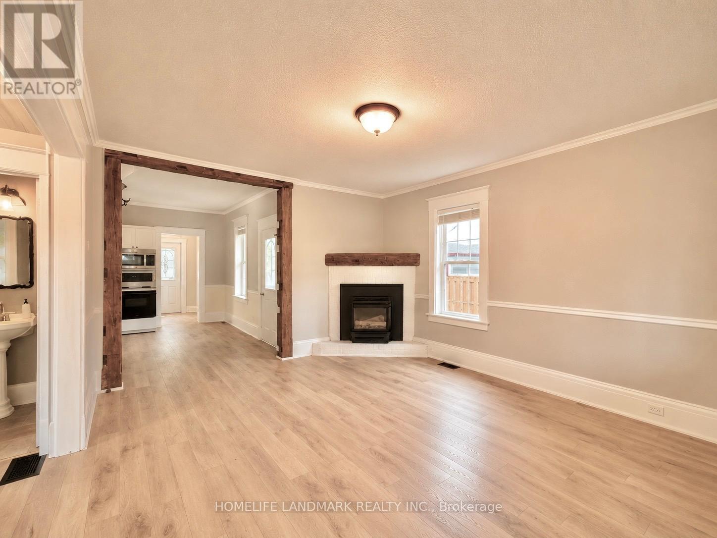 111 PENETANG STREET - 3