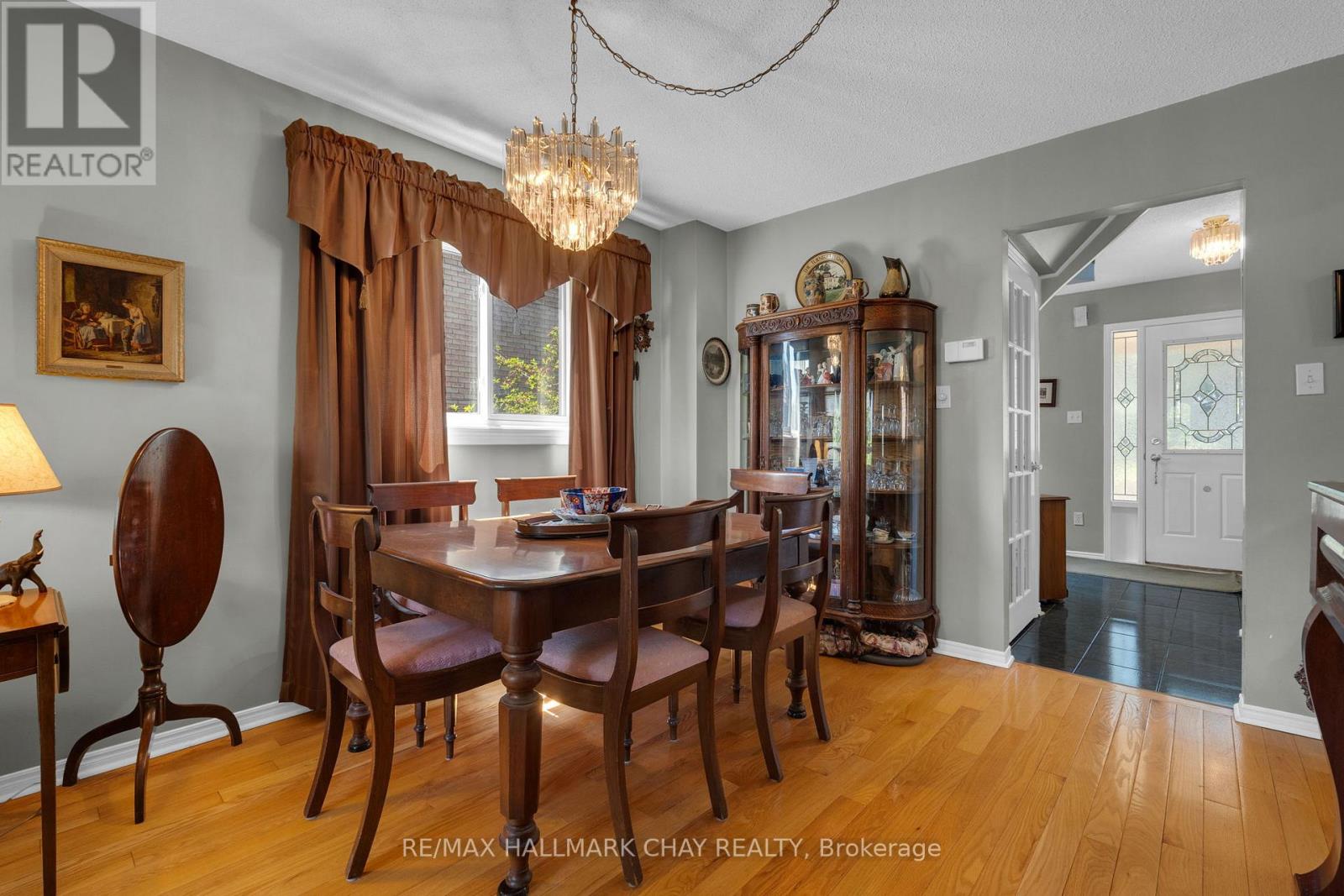 25 CARTWRIGHT DRIVE - 7