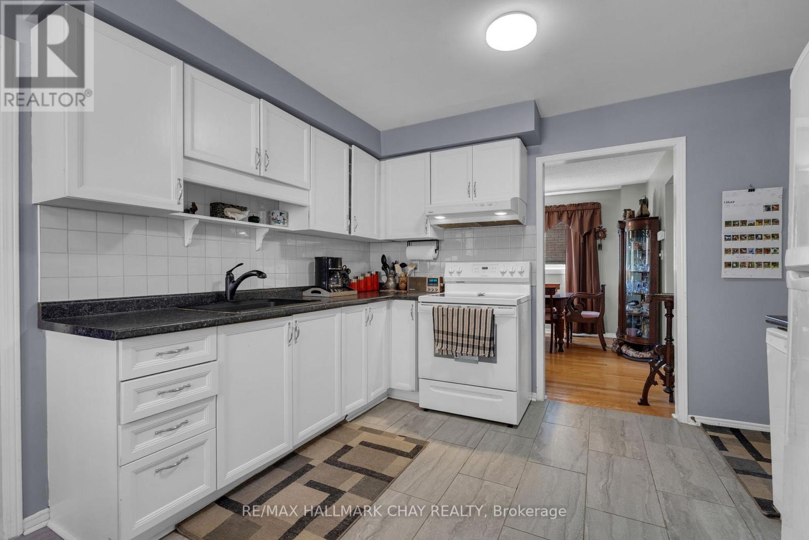25 CARTWRIGHT DRIVE - 9