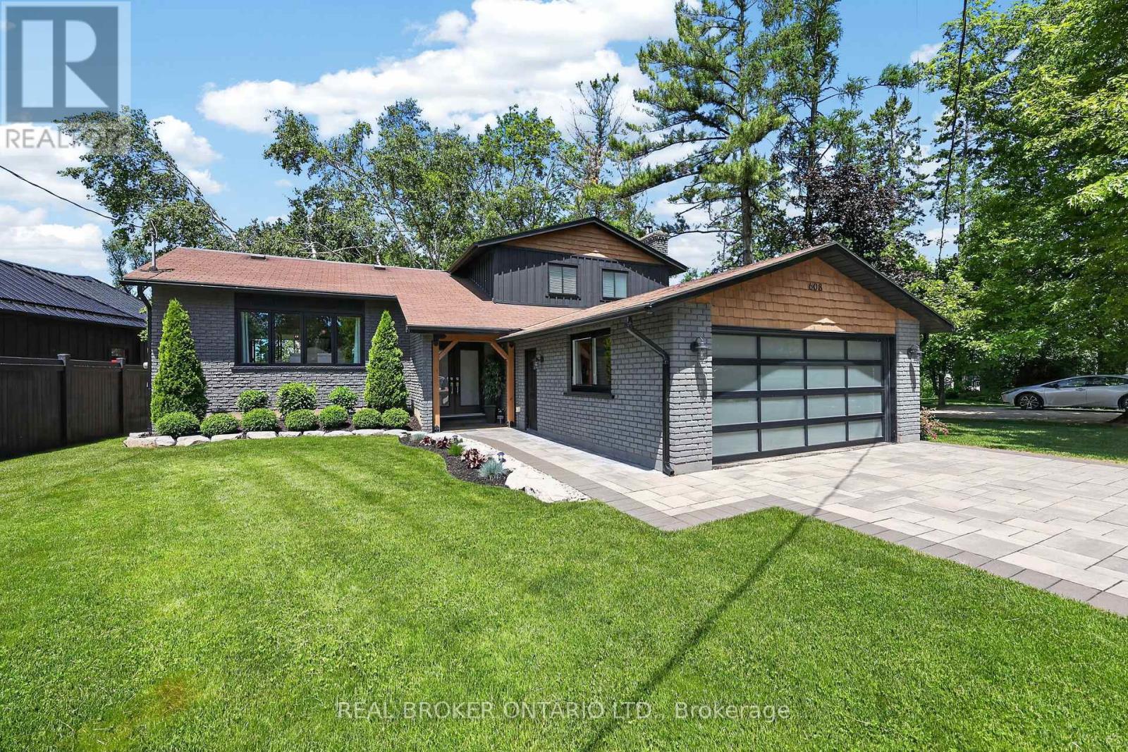 608 MOBERLEY AVENUE - 2