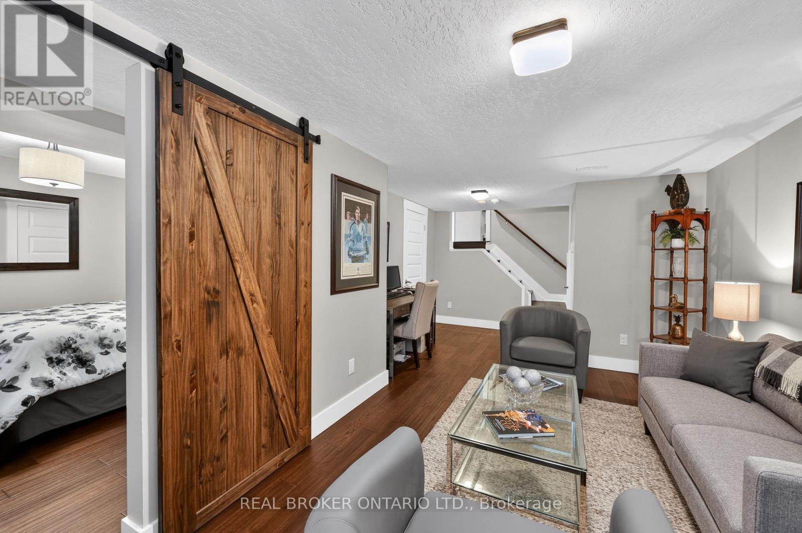 608 MOBERLEY AVENUE - 23