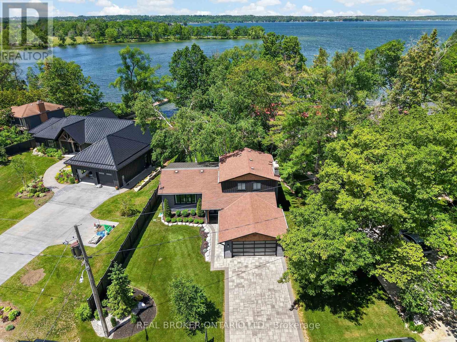 608 MOBERLEY AVENUE - 34