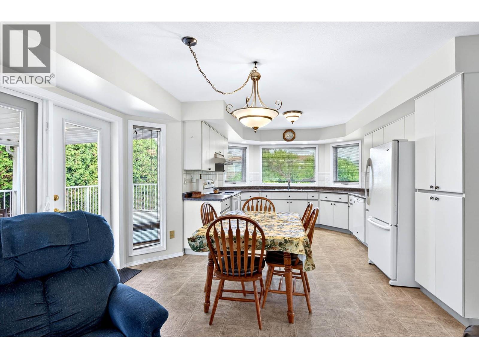 900 Windbreak Street - Image 11