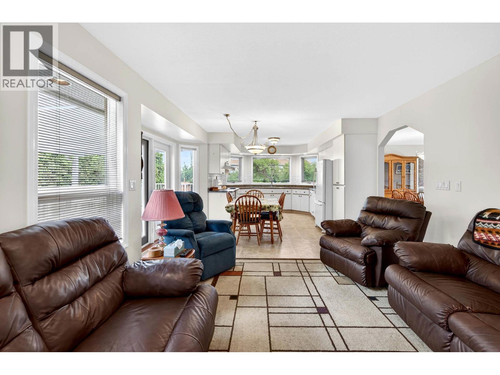 900 Windbreak Street - Image 16