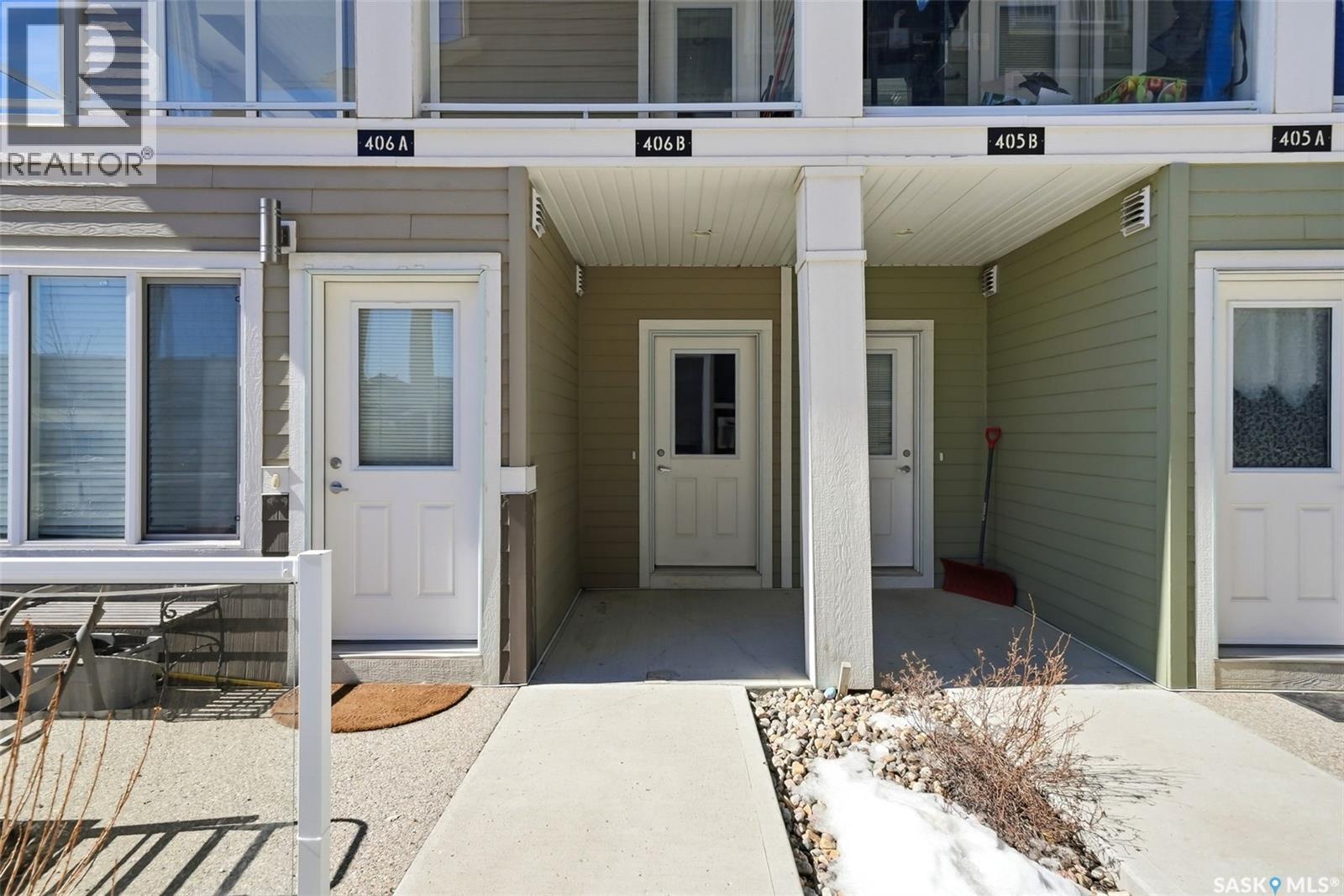 #406B 3363 Green Poppy STREET - 37