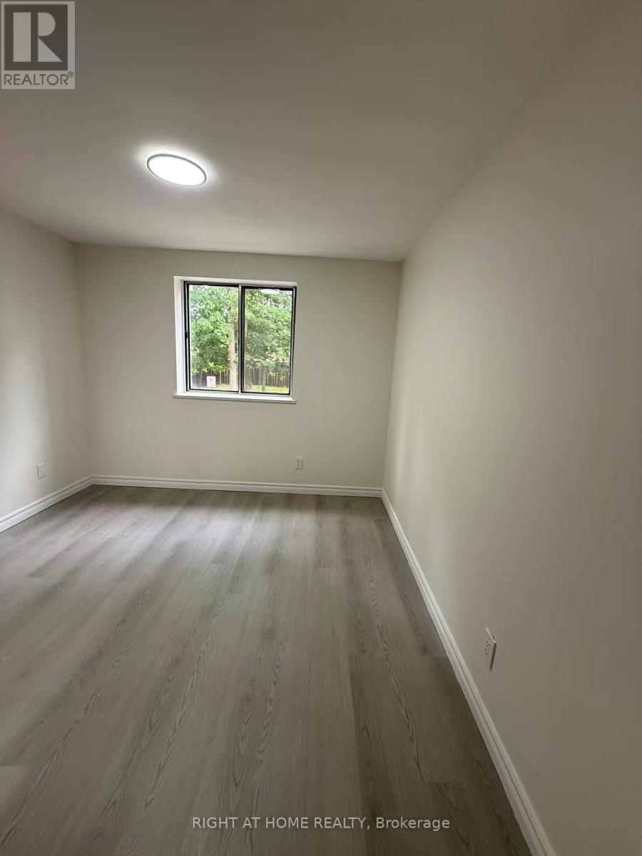 #109 3025 THE CREDIT WOODLANDS DRIVE - 5