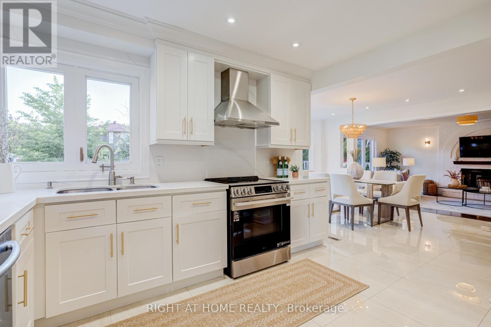 2598 MASON HEIGHTS - 10