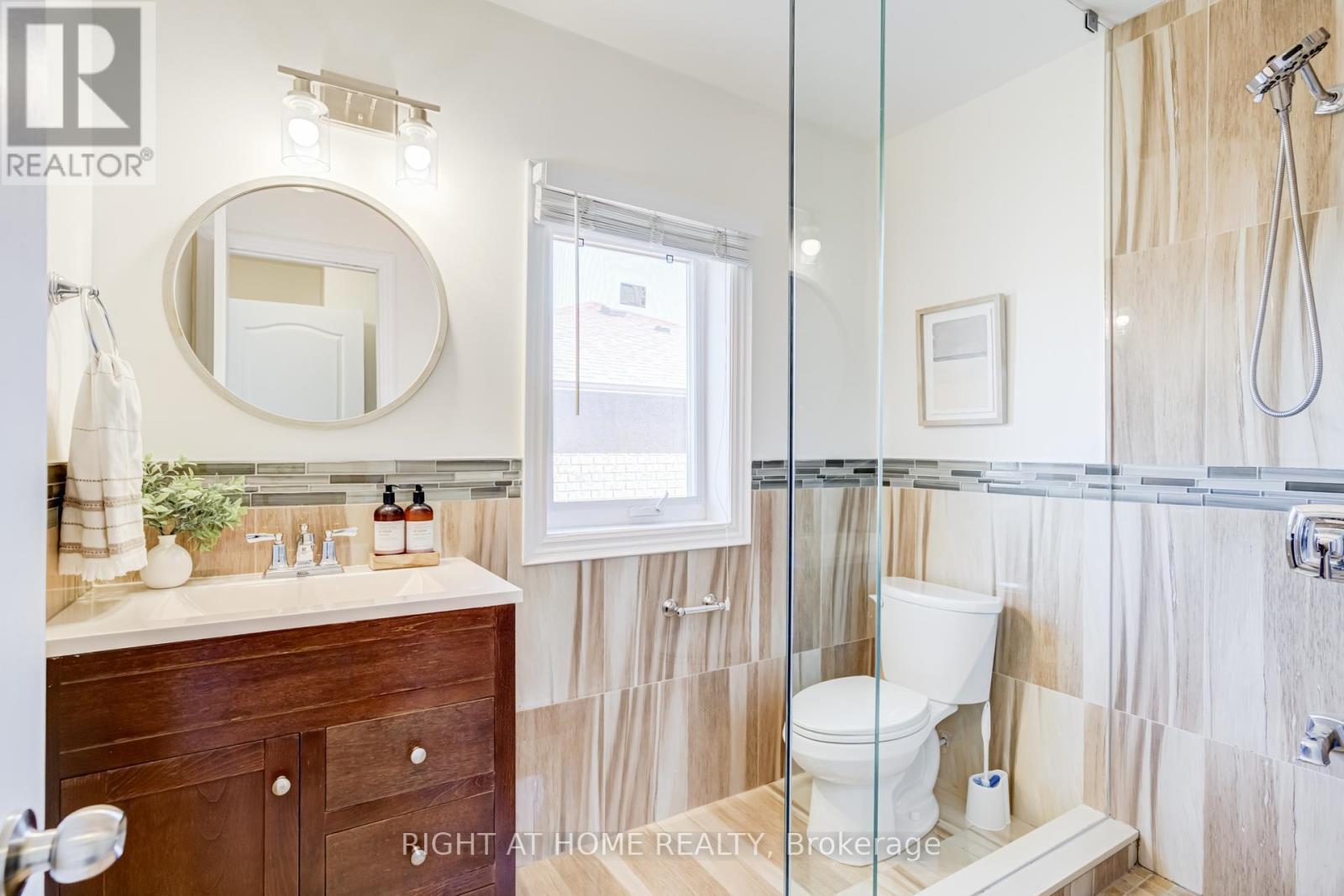 2598 MASON HEIGHTS - 31