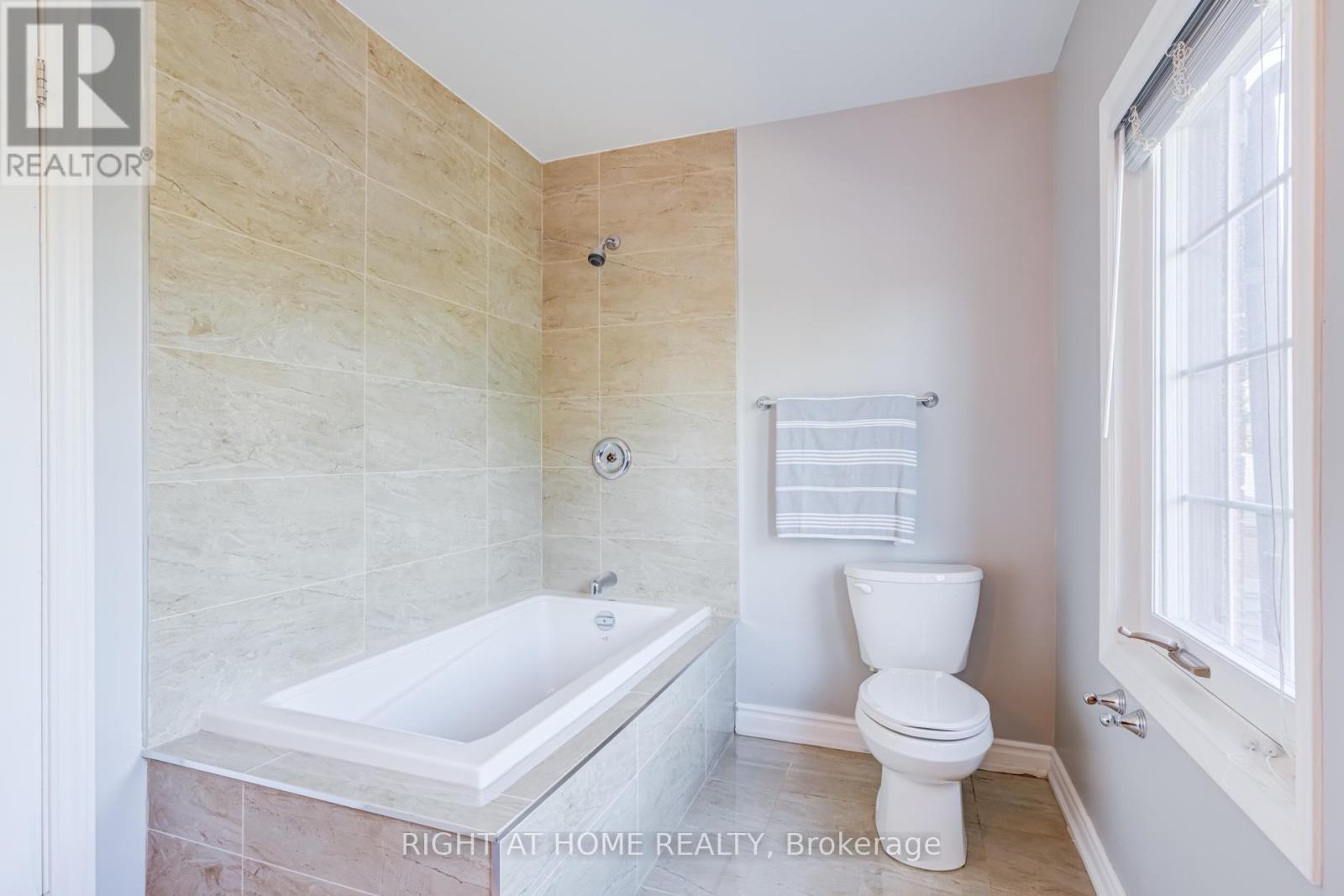 2598 MASON HEIGHTS - 37