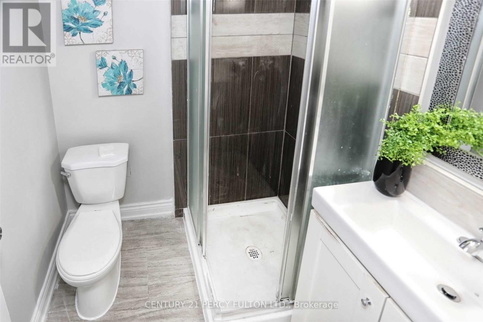 9 VALLEYPARK CRESCENT - 29