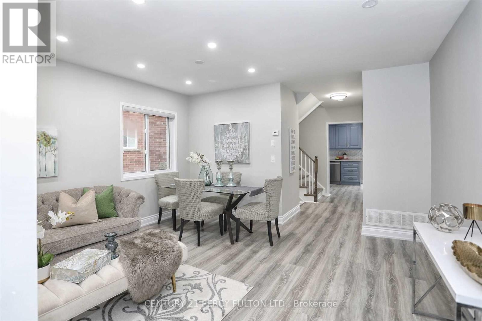 9 VALLEYPARK CRESCENT - 4