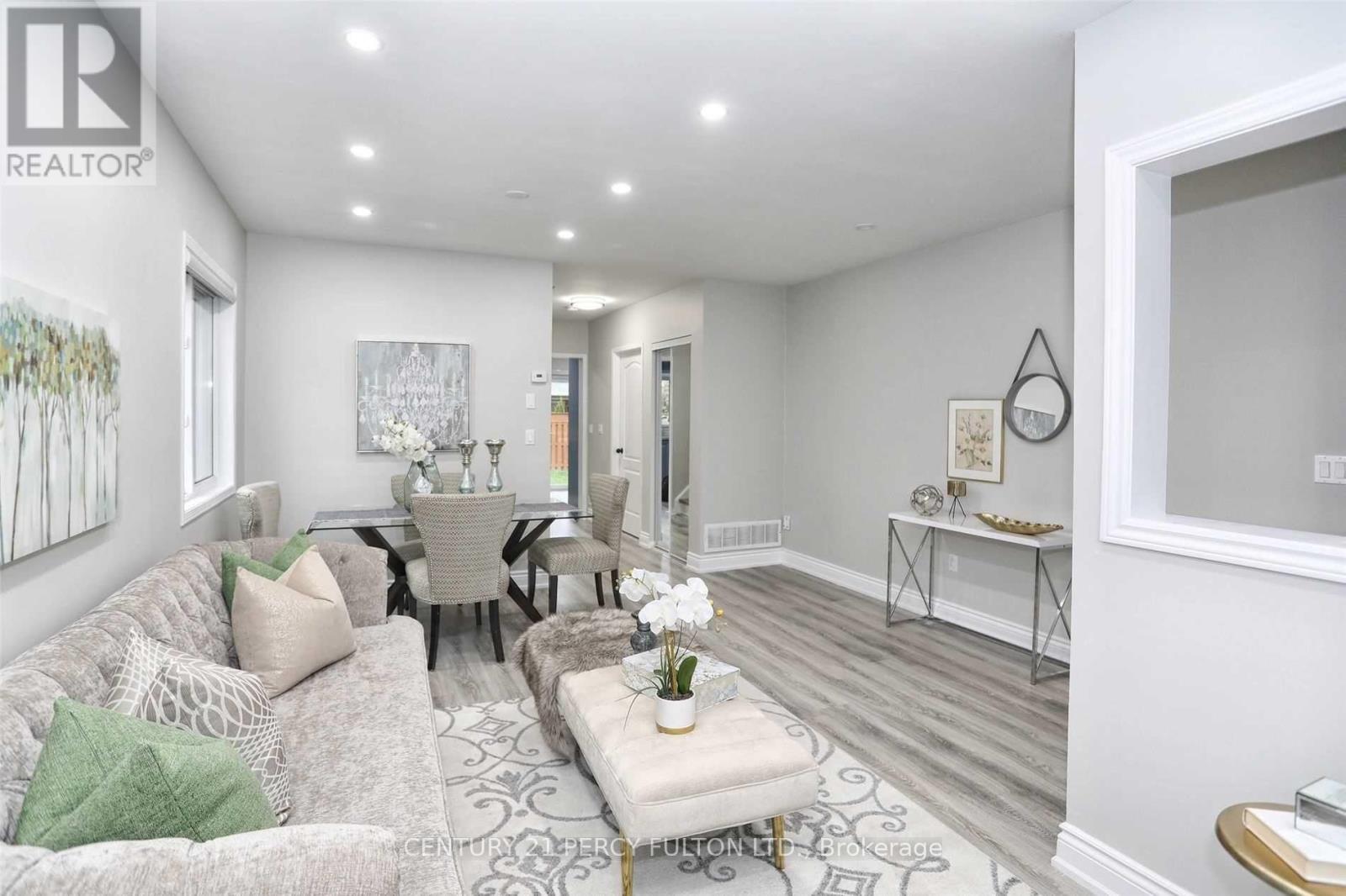 9 VALLEYPARK CRESCENT - 5