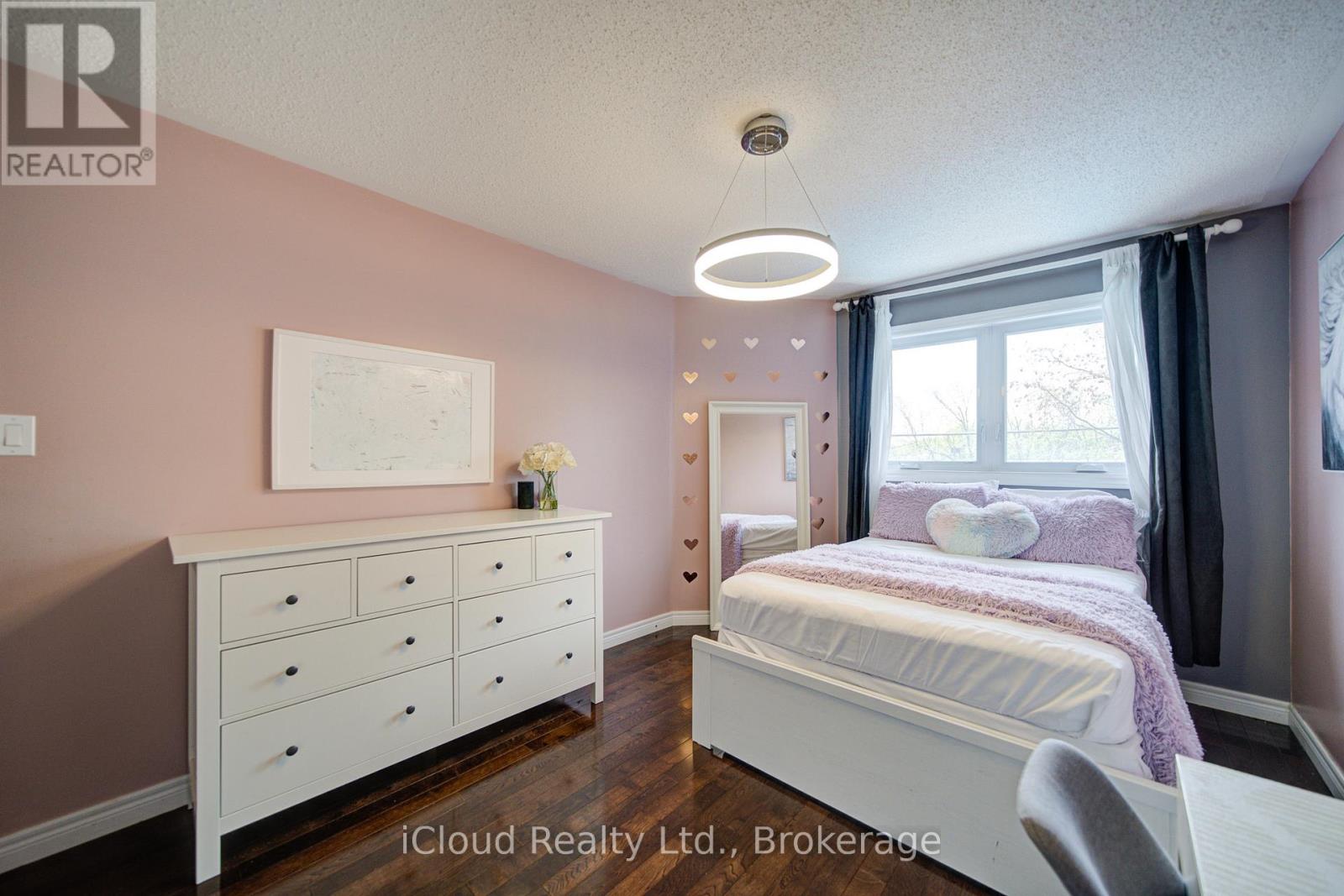 51 EARLY STREET - 18