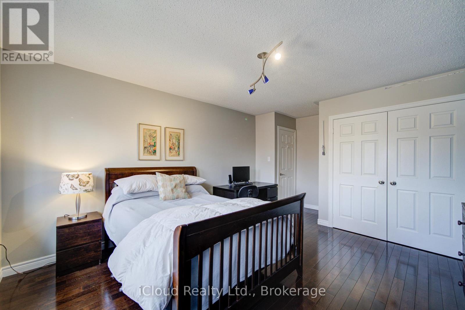 51 EARLY STREET - 22