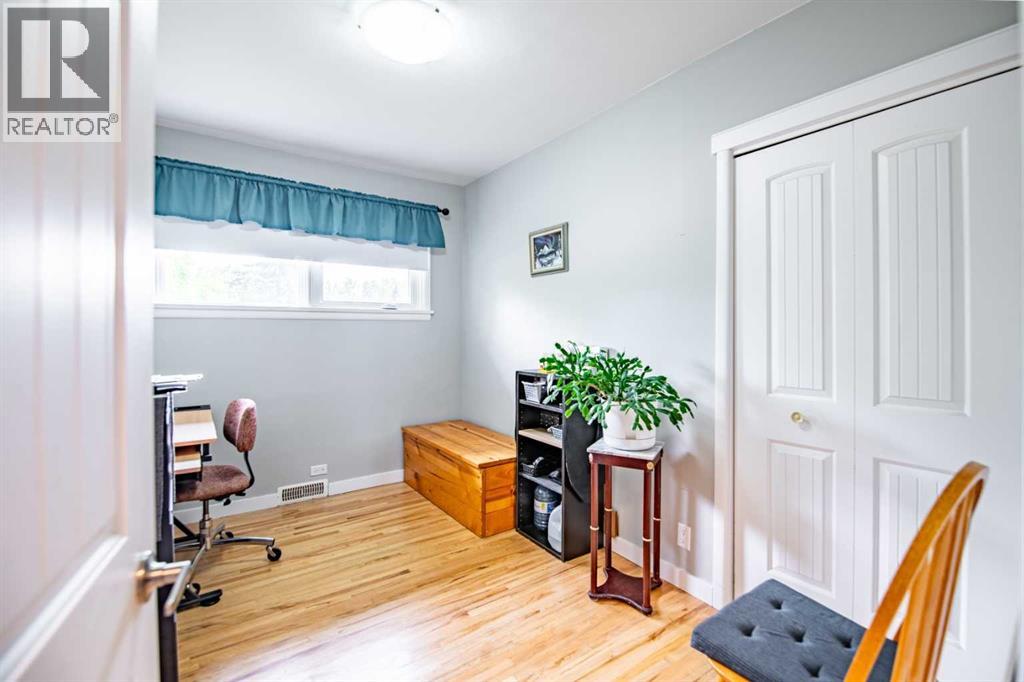 5024 43 Street, Innisfail