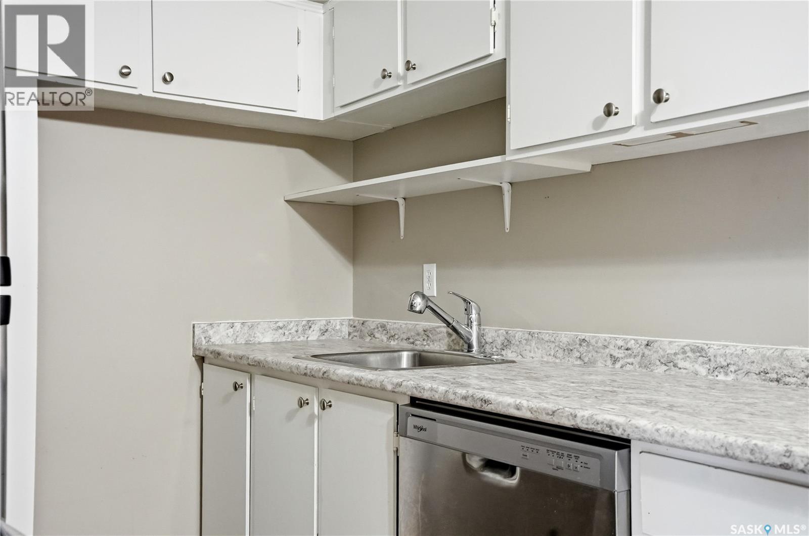 311 403 Tait COURT — photo 15