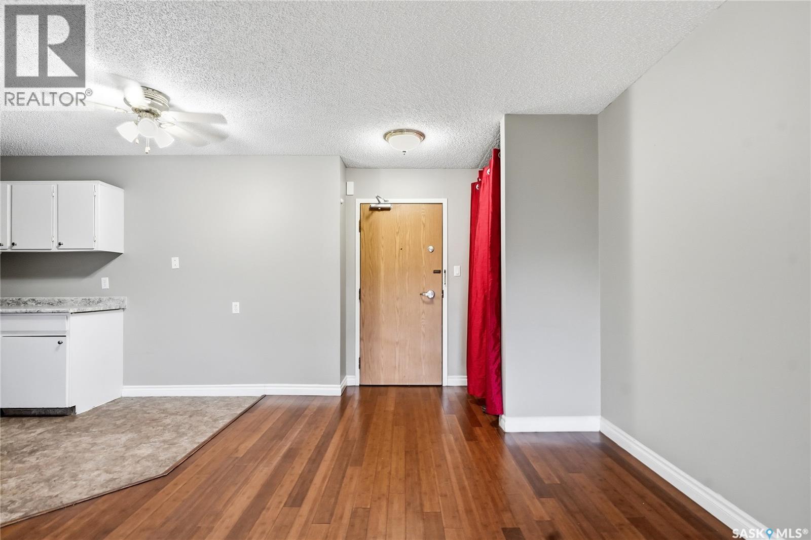 311 403 Tait COURT - photo 3