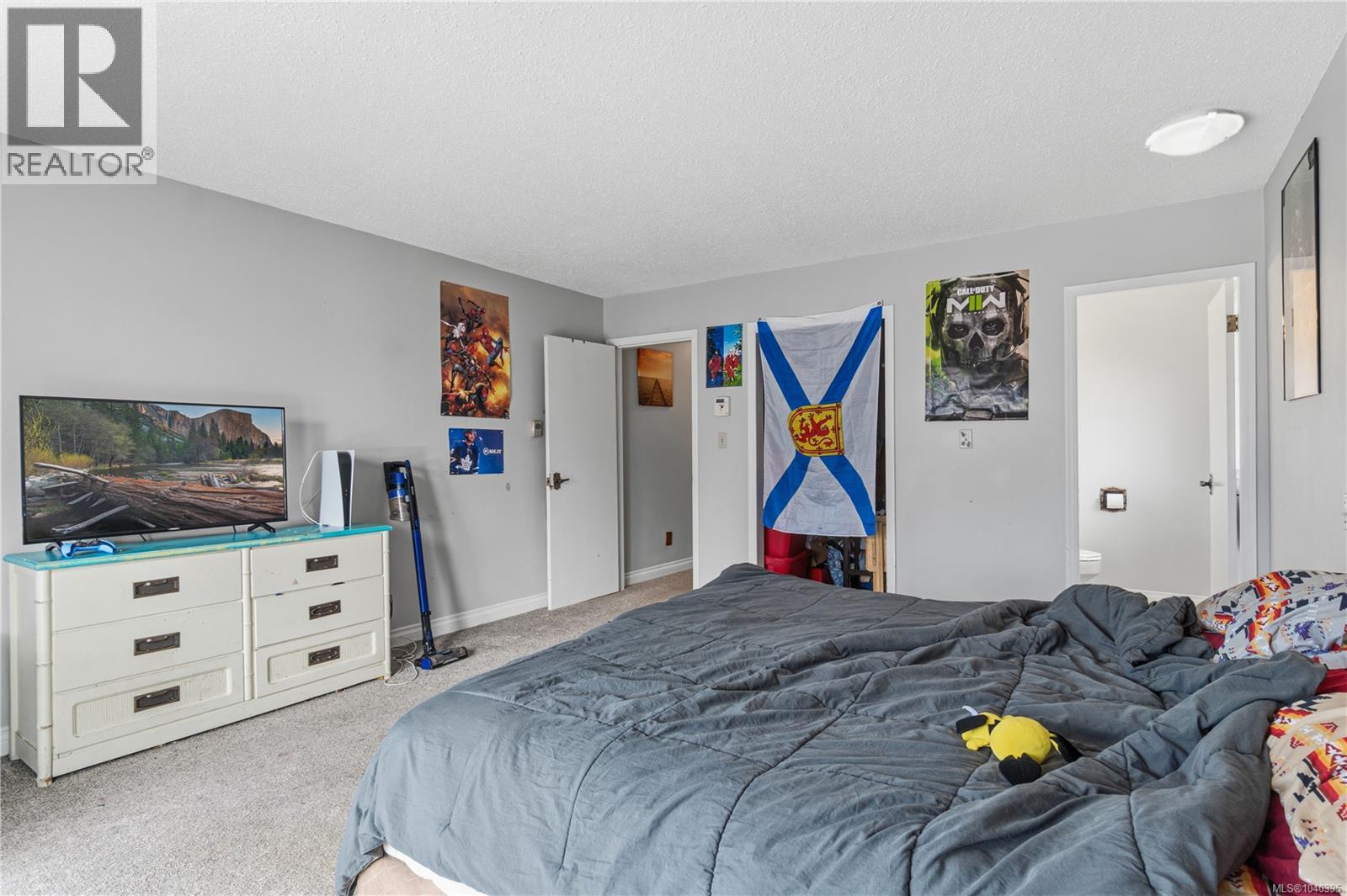5395 Lost Lake Rd - Image 11