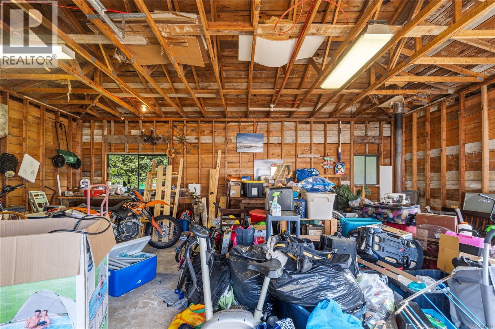 5395 Lost Lake Rd - Image 29