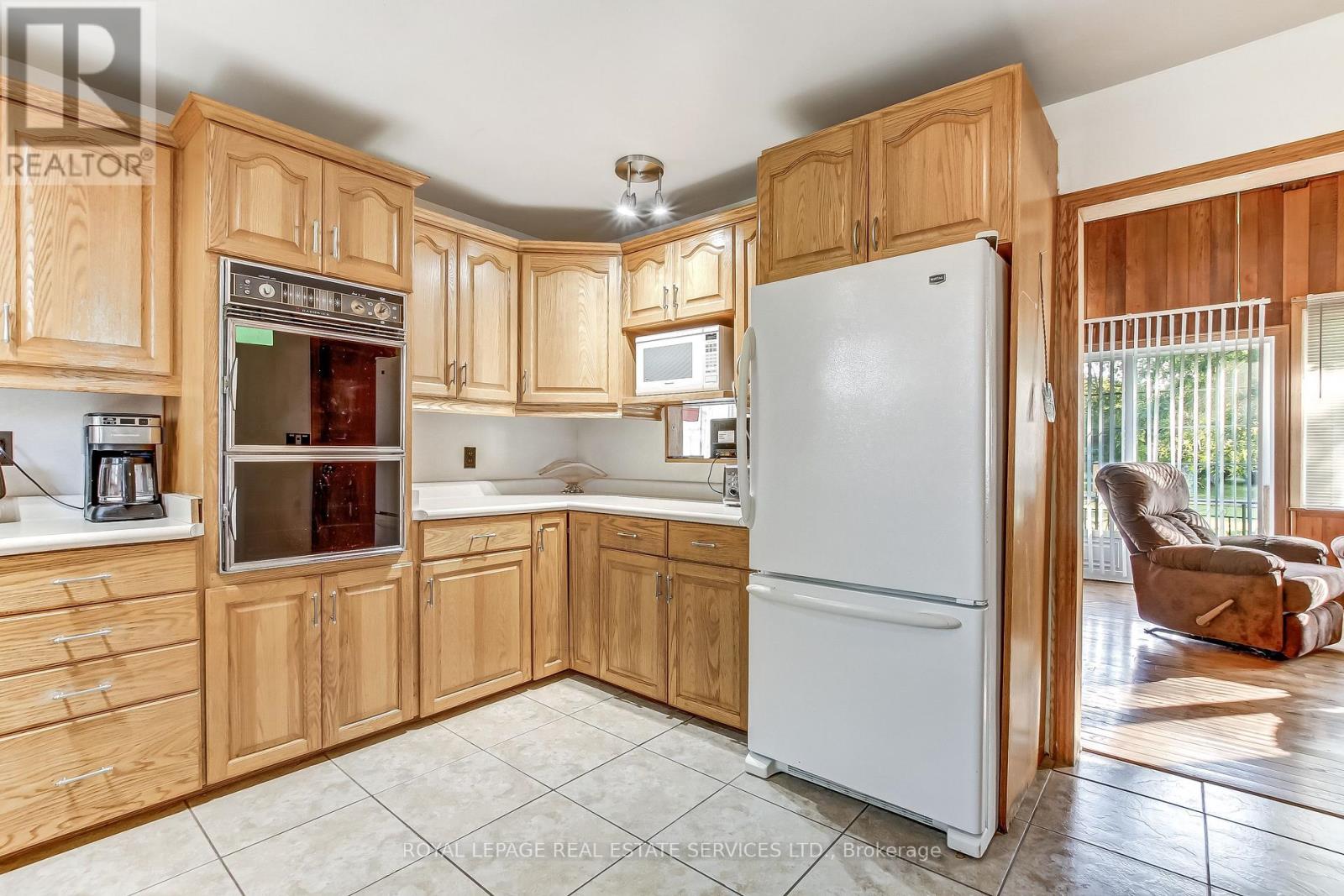 20 BAYVIEW AVENUE - 9