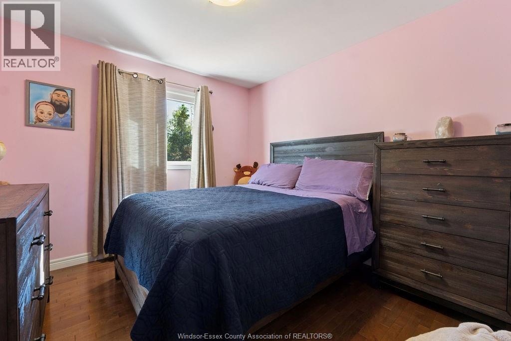 1162 BANWELL ROAD - 11