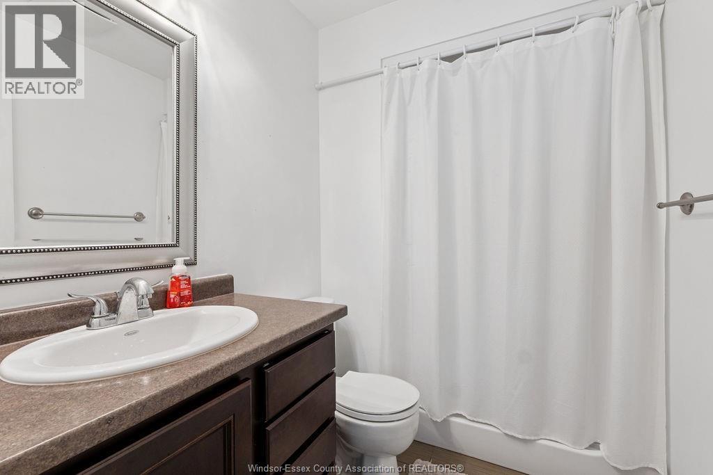 1162 BANWELL ROAD - 17