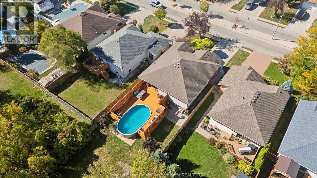 1162 BANWELL ROAD - 40