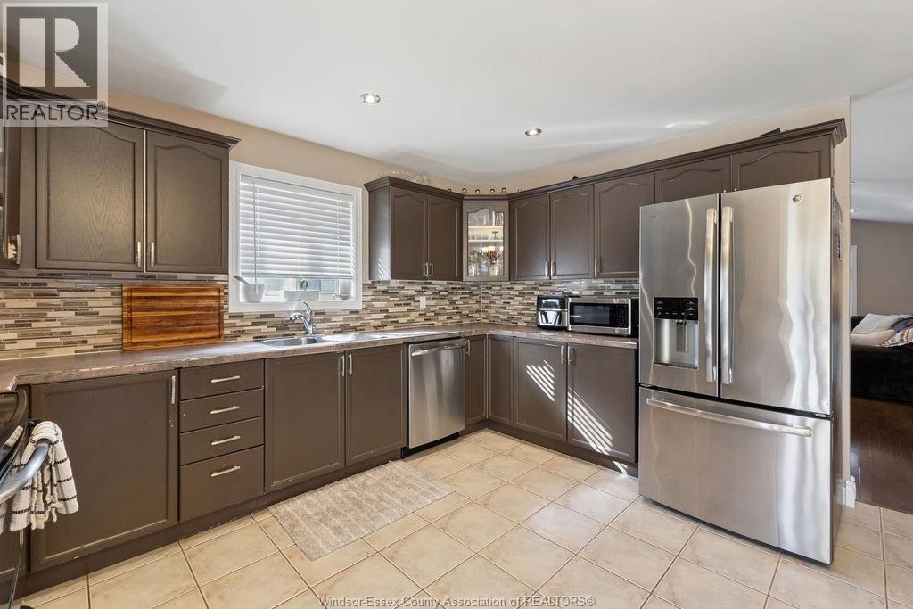 1162 BANWELL ROAD - 9