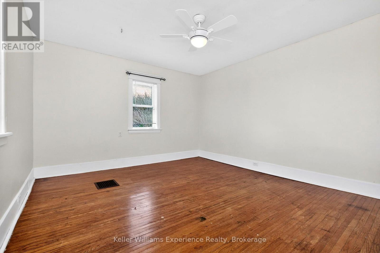 2936 FLOS 6 ROAD W - 26