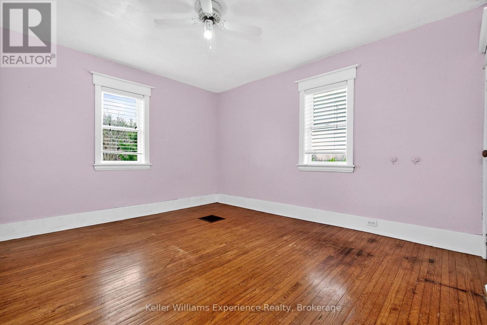 2936 FLOS 6 ROAD W - 27