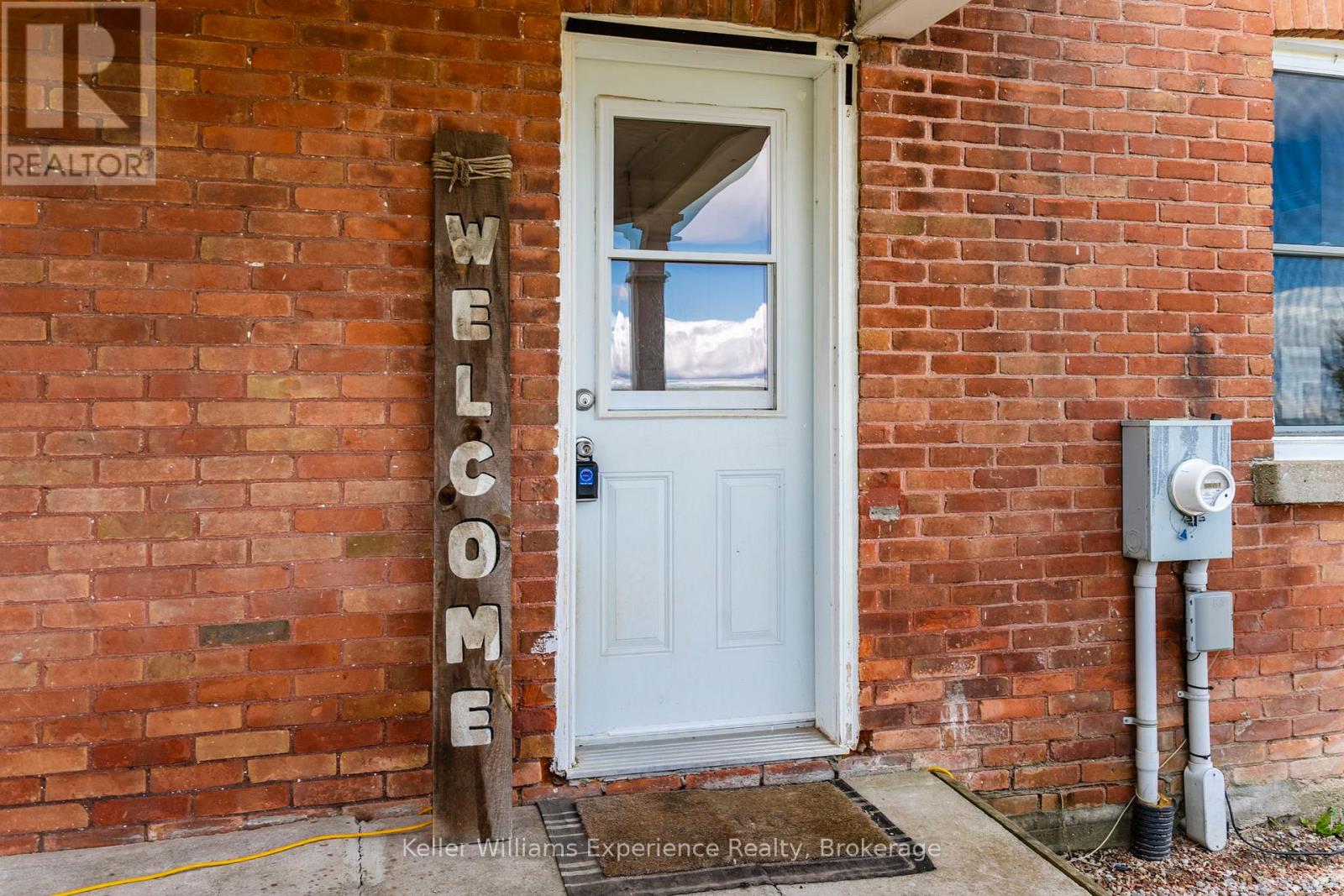 2936 FLOS 6 ROAD W - 3