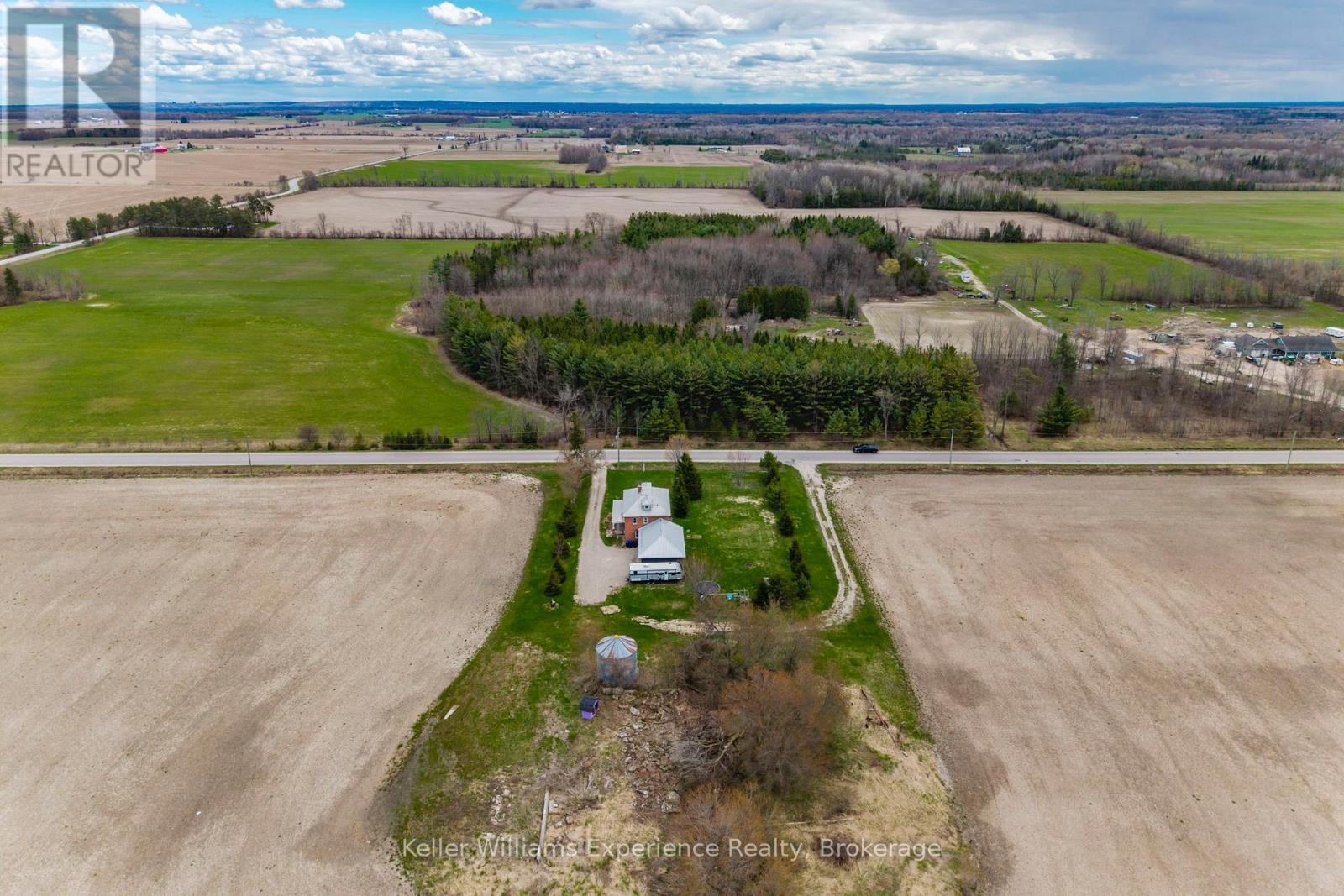 2936 FLOS 6 ROAD W - 42