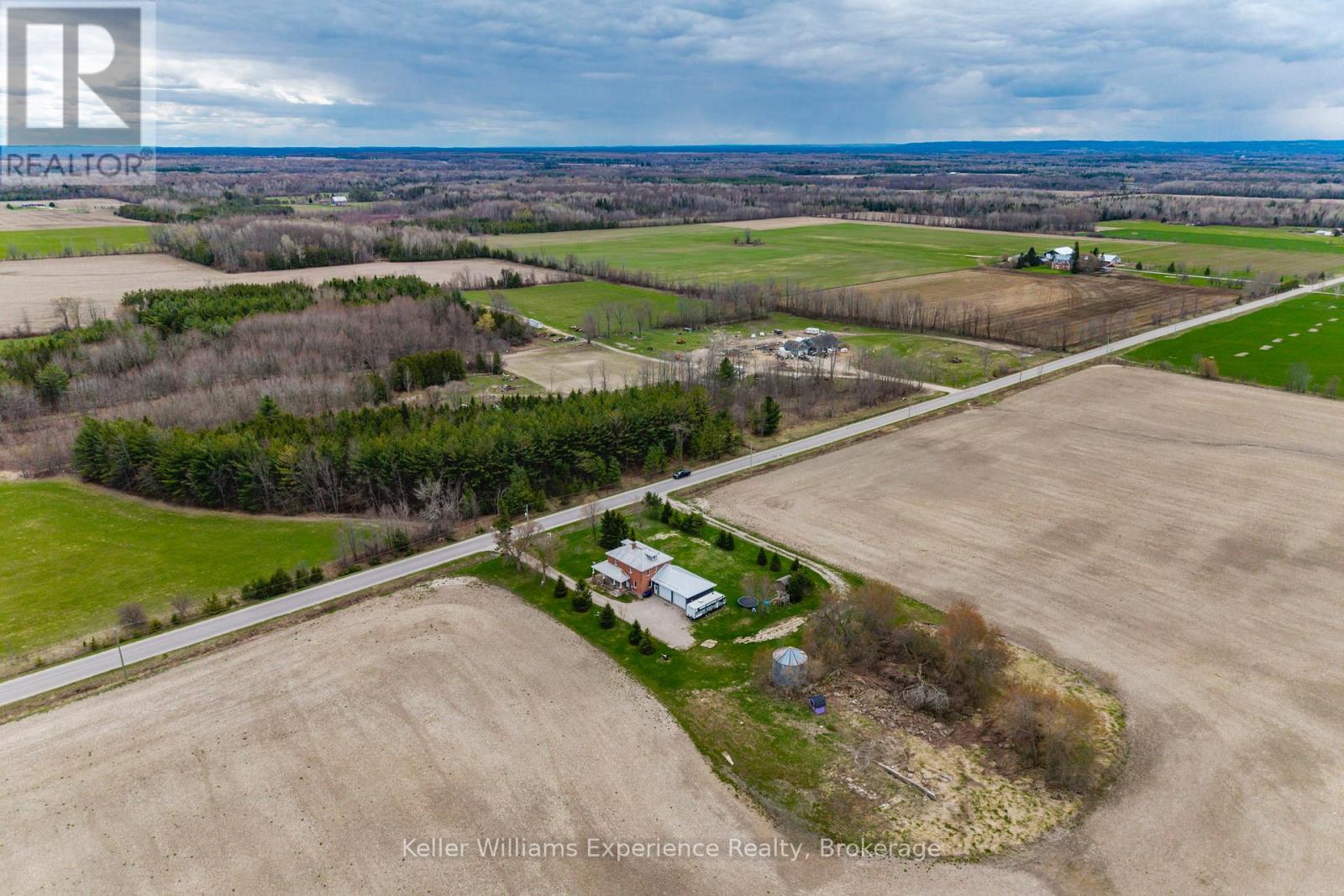 2936 FLOS 6 ROAD W - 43