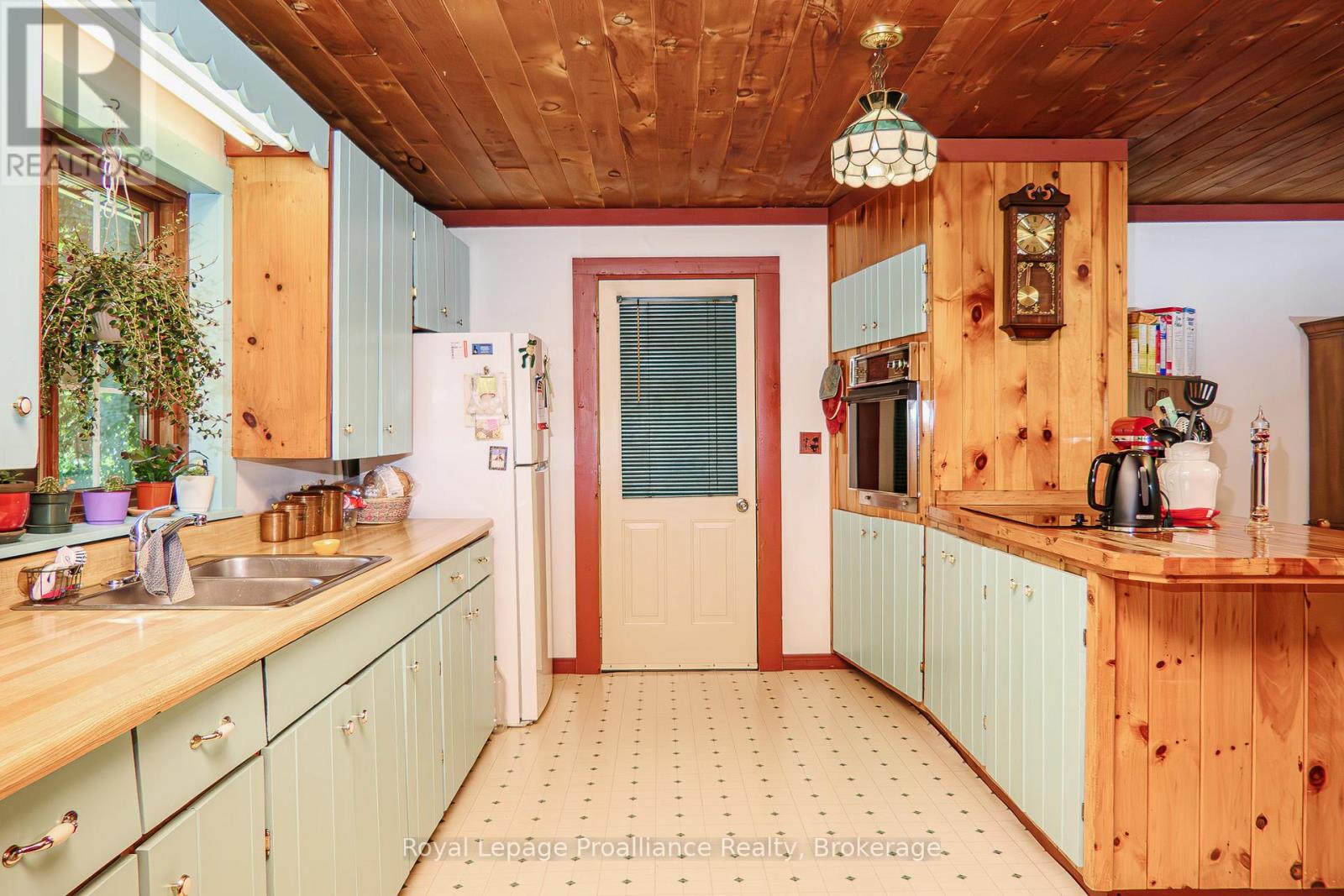 326 SCUTTLEHOLE ROAD - 9
