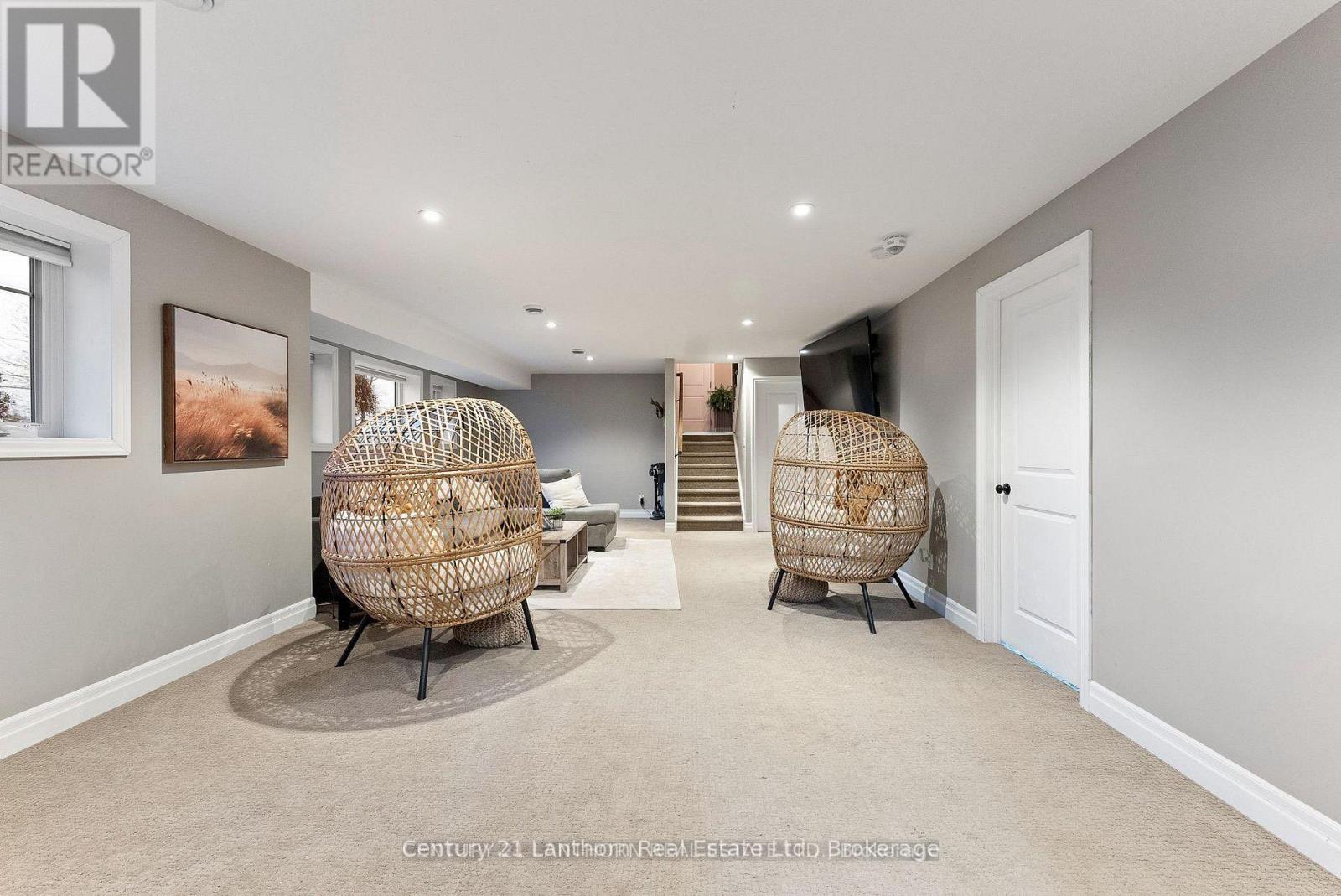 20846 LOYALIST PARKWAY - 19