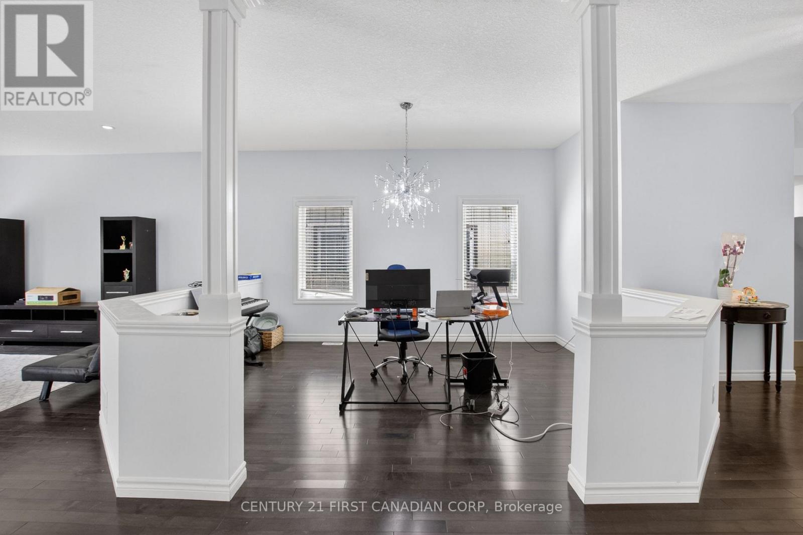 697 KILLARNEY ROAD - 7