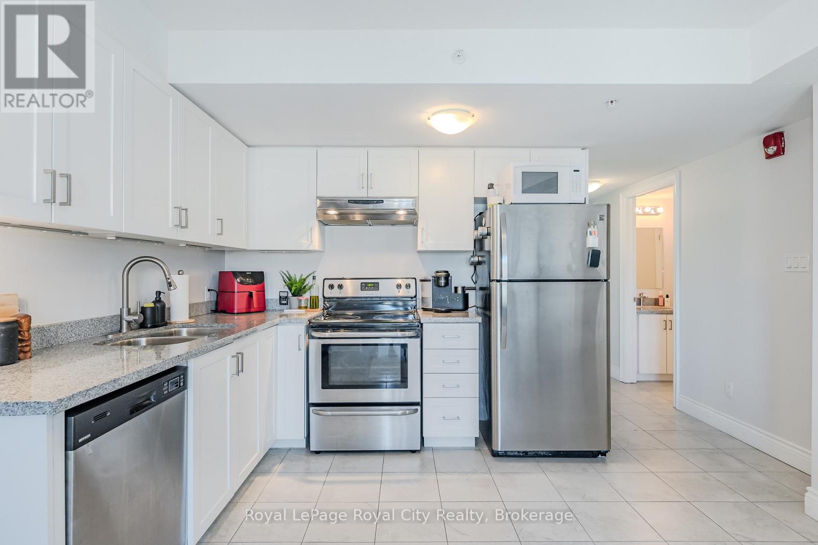 #304 64 FREDERICK DRIVE - 11