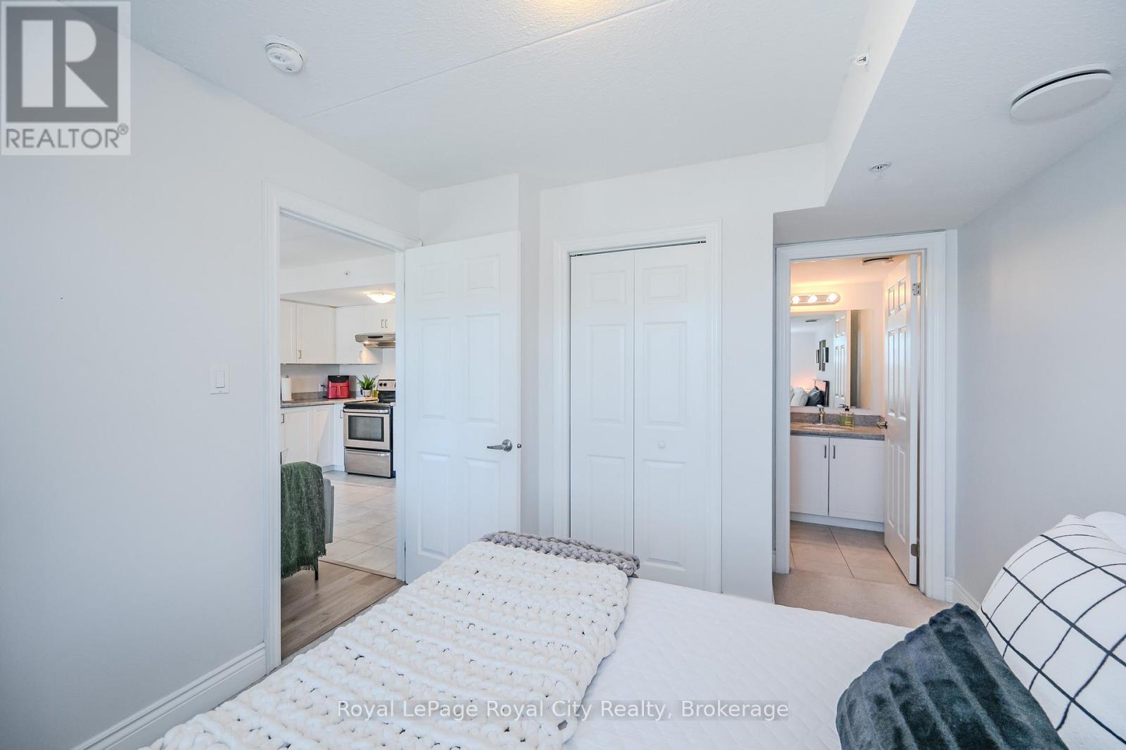 #304 64 FREDERICK DRIVE - 18