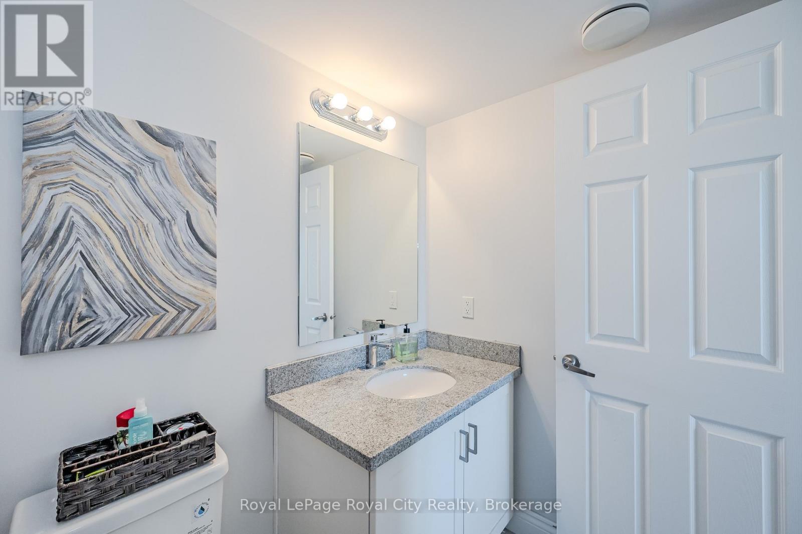 #304 64 FREDERICK DRIVE - 19