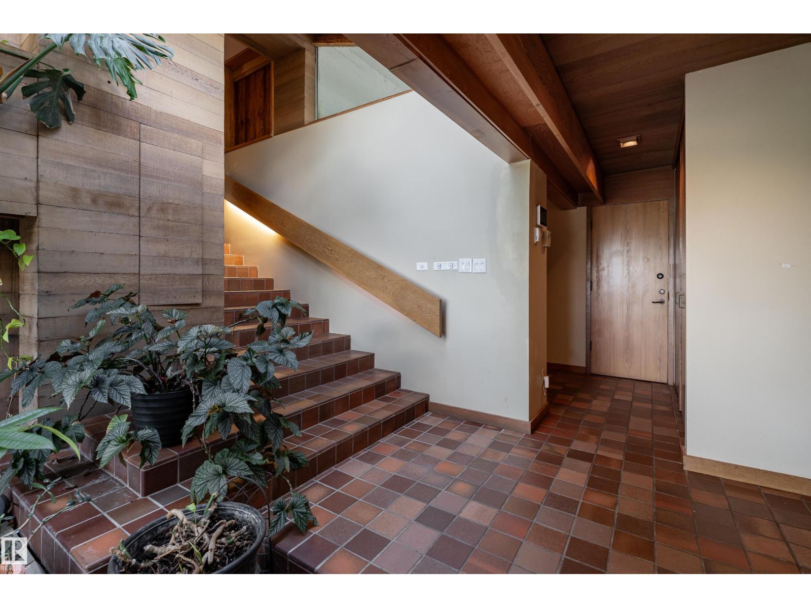 20211 9 AV SW — photo 21