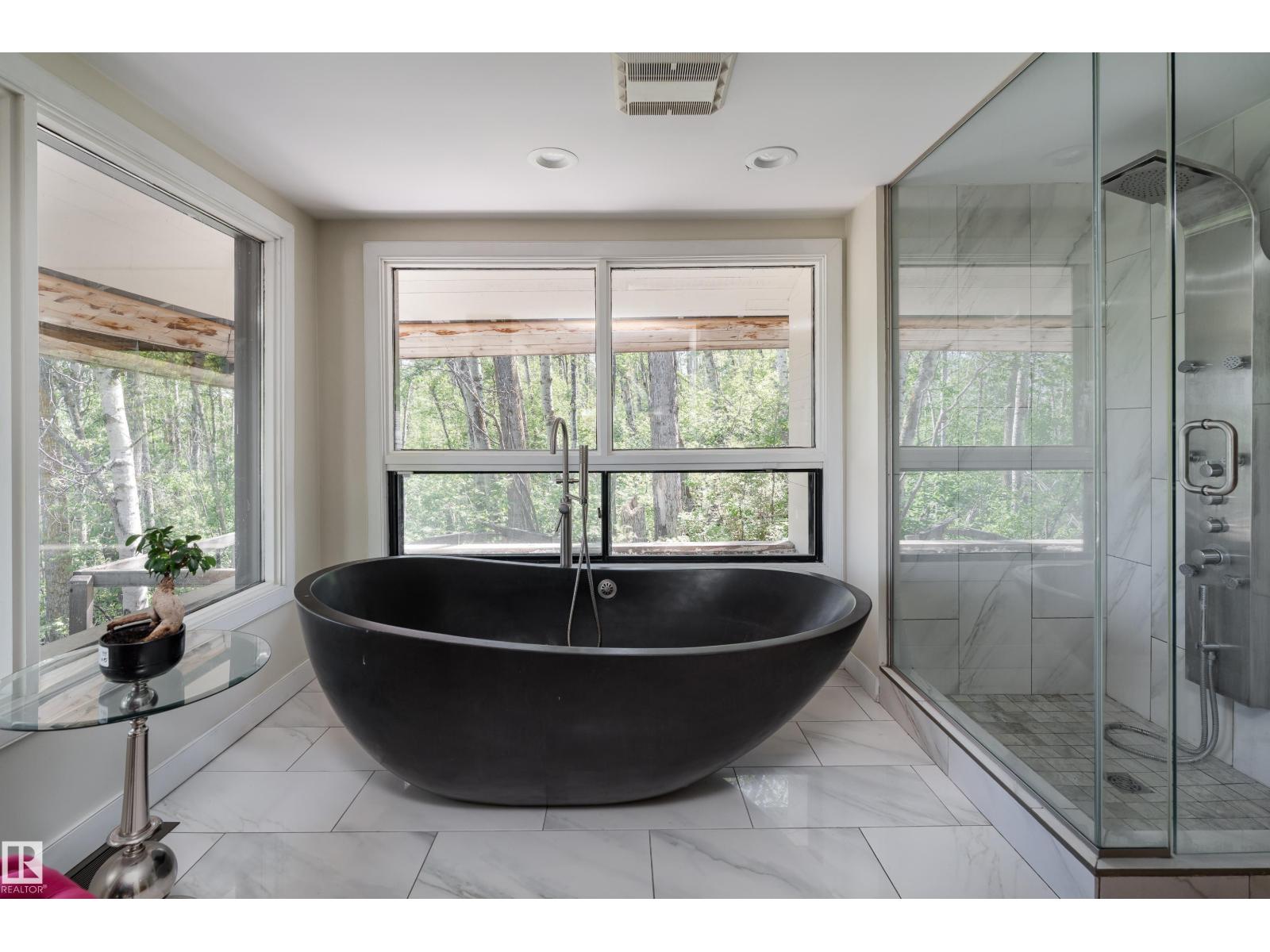 20211 9 AV SW — photo 34