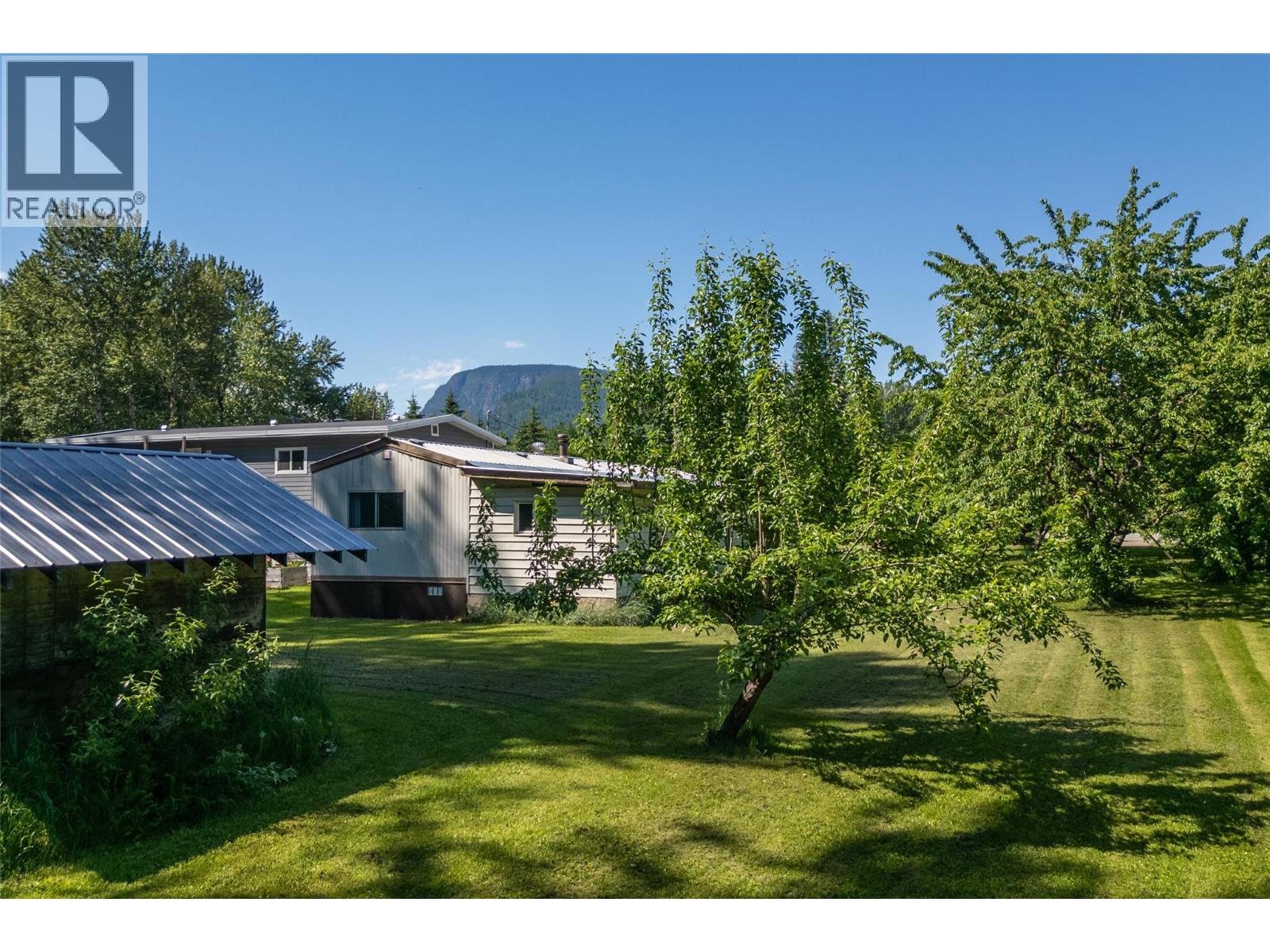 1867 Nixon Road - 23